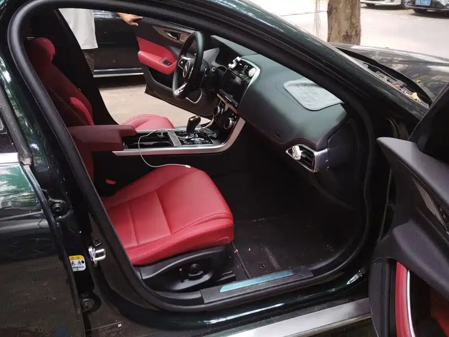 Jaguar XEL 2023 2.0T 250PS R-DYNAMIC S Advanced Sports Edition купить на сайте DeffCars