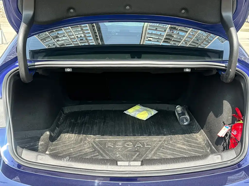 Regal 2020 GS 28T Premium Model купить на сайте DeffCars