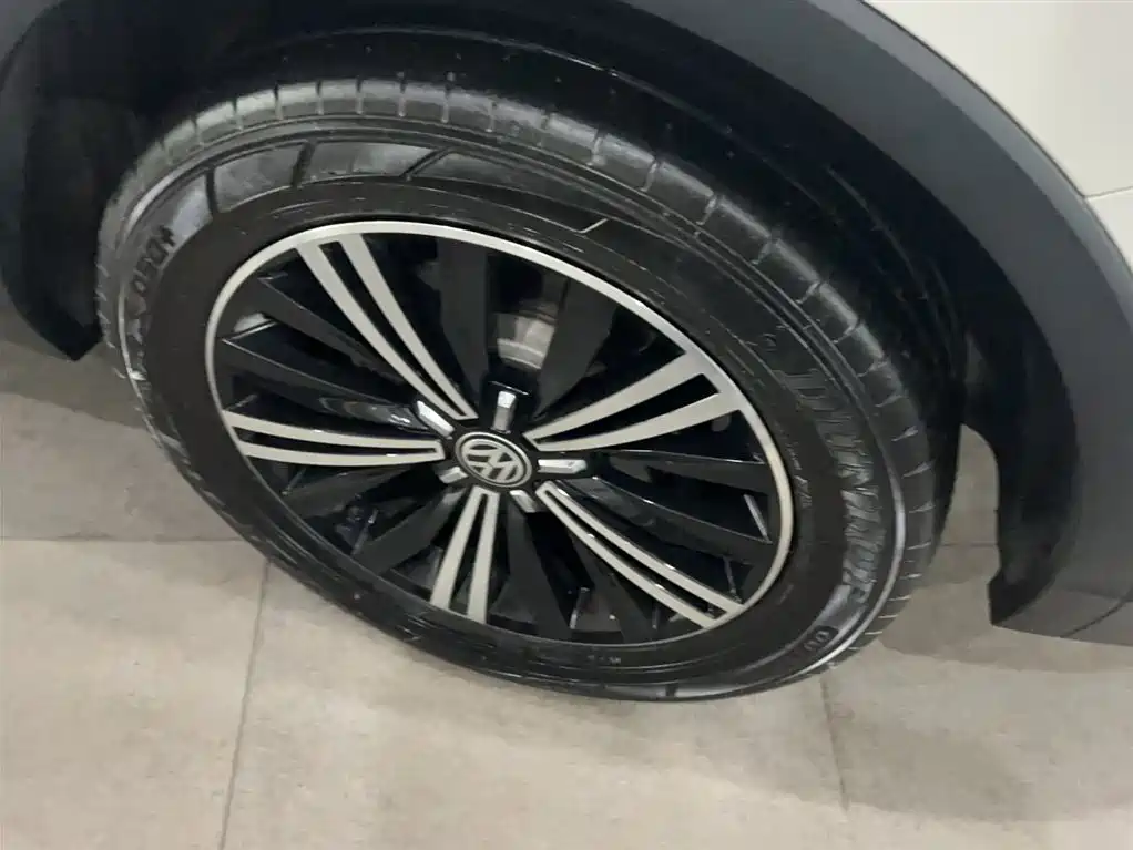 Tiguan L 2019 280TSI automatic two-wheel drive panoramic comfort version National V купить на сайте DeffCars