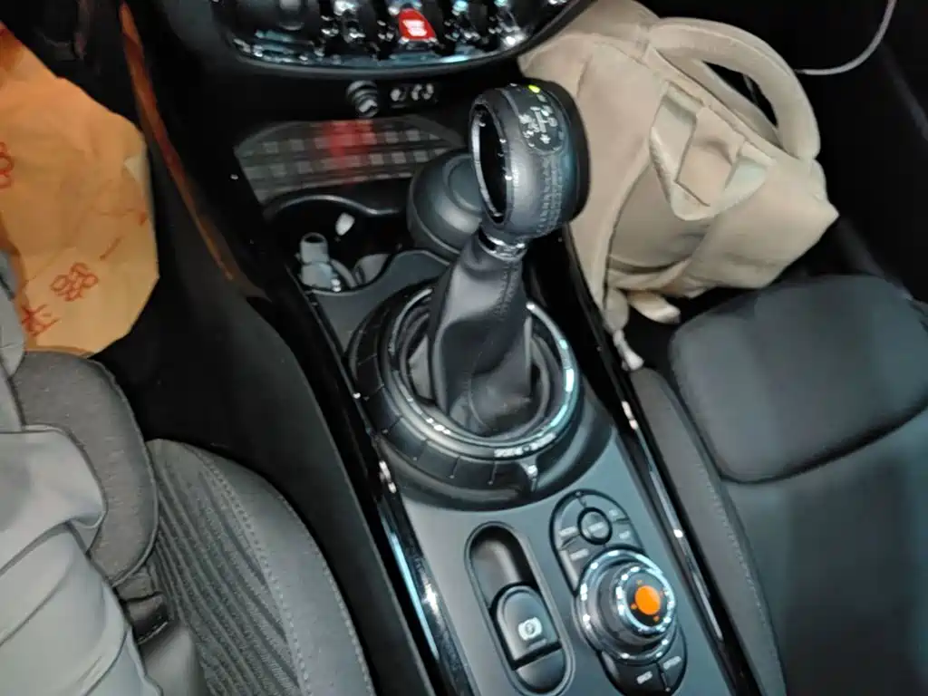 MINI CLUBMAN 2016 facelift 1.5T COOPER купить на сайте DeffCars