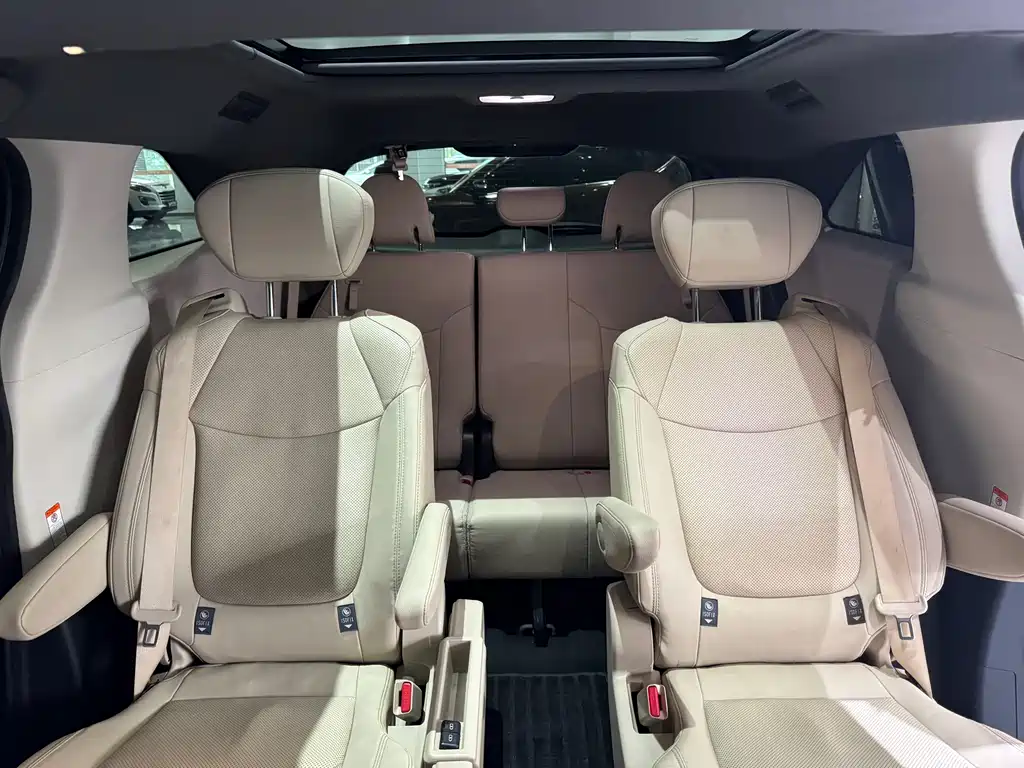 Grevia 2023 2.5L Hybrid Monarch VIP Edition купить на сайте DeffCars