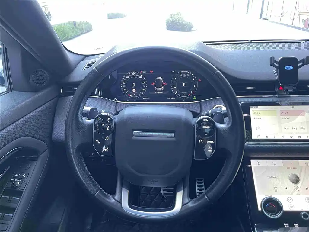 Range Rover Evoque 2020 249PS R-DYNAMIC S first sports customized version купить на сайте DeffCars