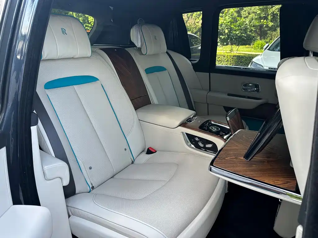 Cullinan 2018 four-seater version купить на сайте DeffCars