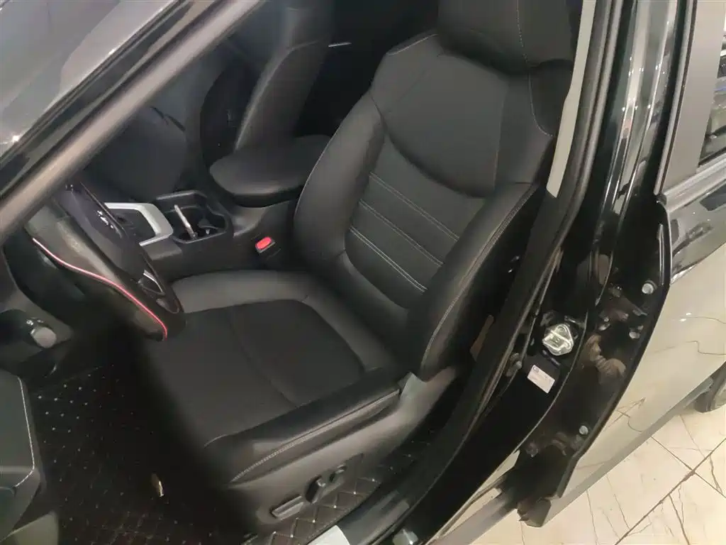 RAV4 Rongfang 2023 2.0L CVT two-wheel drive fashion Plus version купить на сайте DeffCars