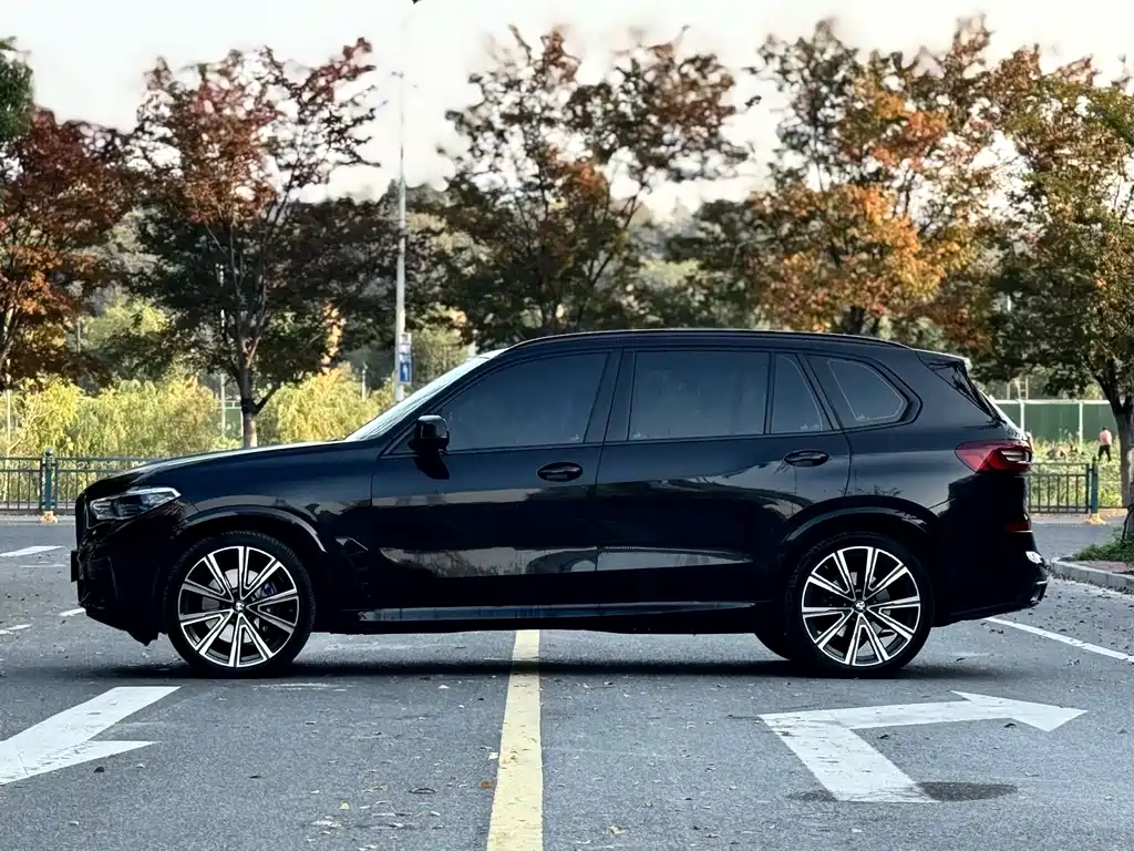 BMW X5 2022 facelift xDrive 40Li exclusive M sports package купить на сайте DeffCars