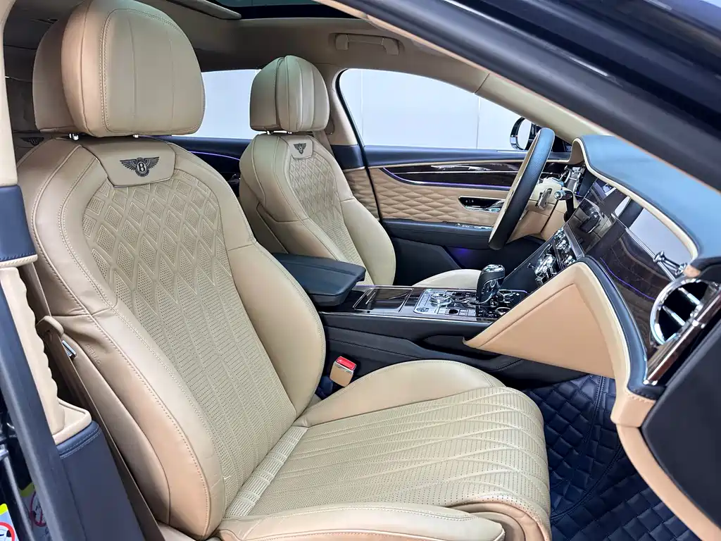 Flying Spur 2021 4.0T V8 Standard Edition купить на сайте DeffCars