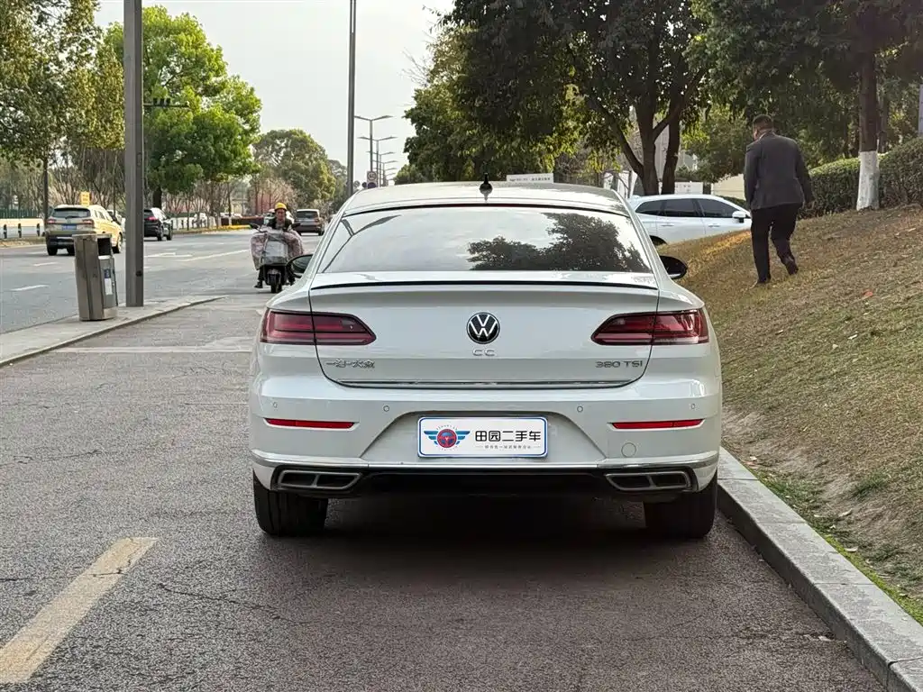 FAW-Volkswagen CC 2021 380TSI eye-catching version купить на сайте DeffCars