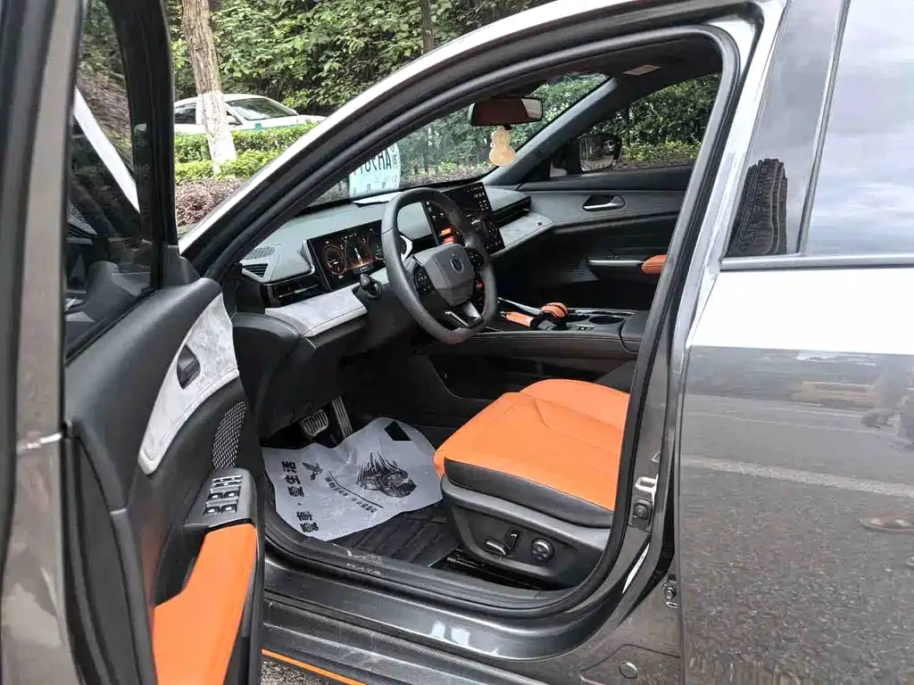 Changan UNI-V 2025 1.5T 500Bar premium sports model купить на сайте DeffCars