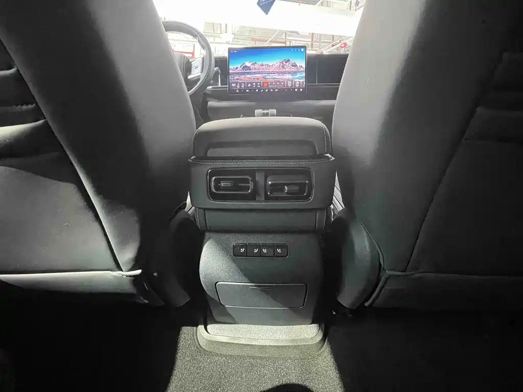 Leopard 5 2023 Yunnan flagship version купить на сайте DeffCars
