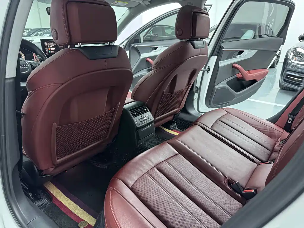 Audi A4L 2022 40 TFSI Fashionable and Dynamic купить на сайте DeffCars