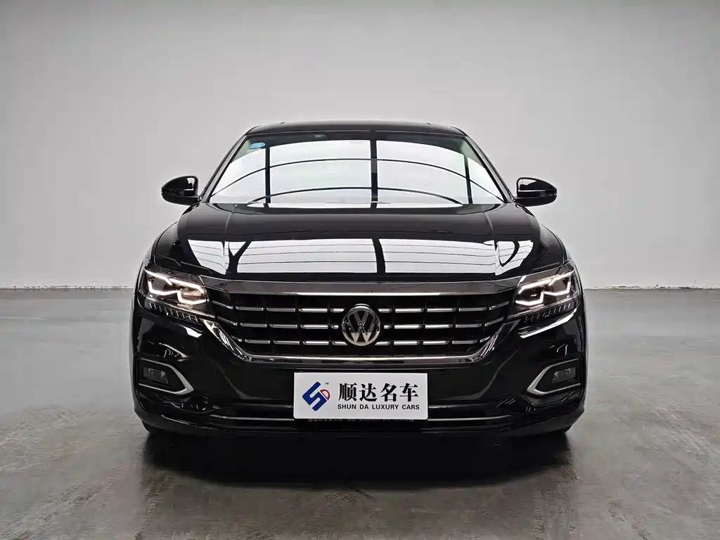 Passat 2019 330TSI Deluxe Edition National VI купить на сайте DeffCars