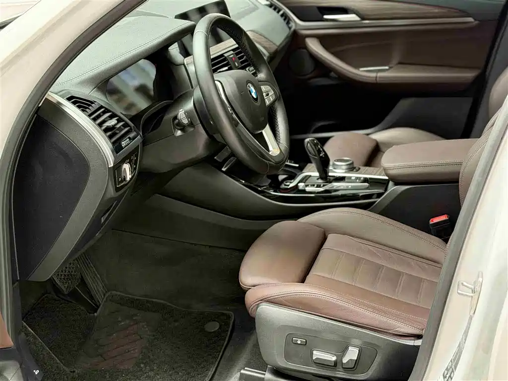 BMW X3 2020 xDrive28i Luxury Package купить на сайте DeffCars