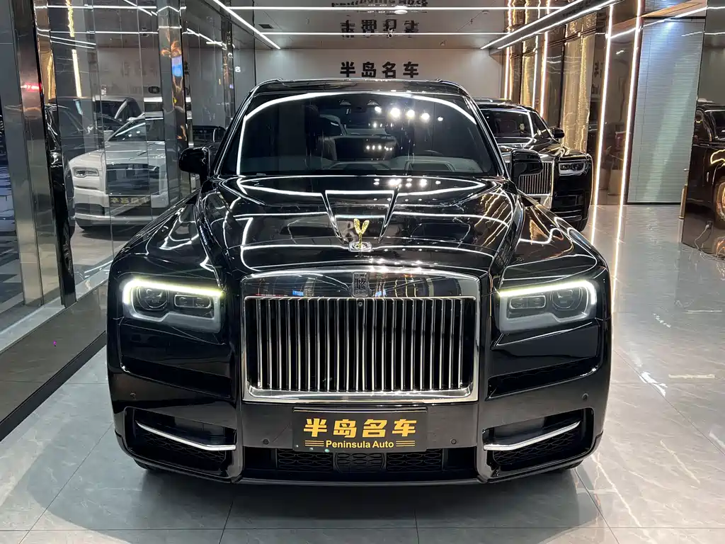 Cullinan 2018 five-seater version купить на сайте DeffCars