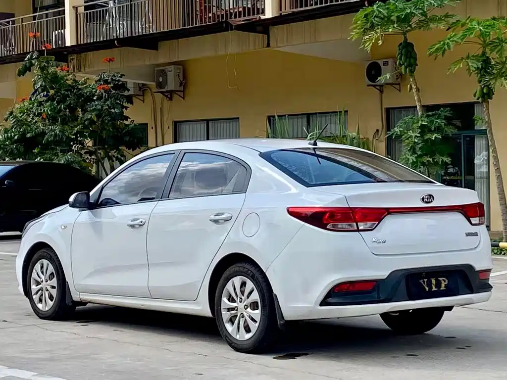 Kia K2 2017 Sedan 1.4L AT GLS купить на сайте DeffCars