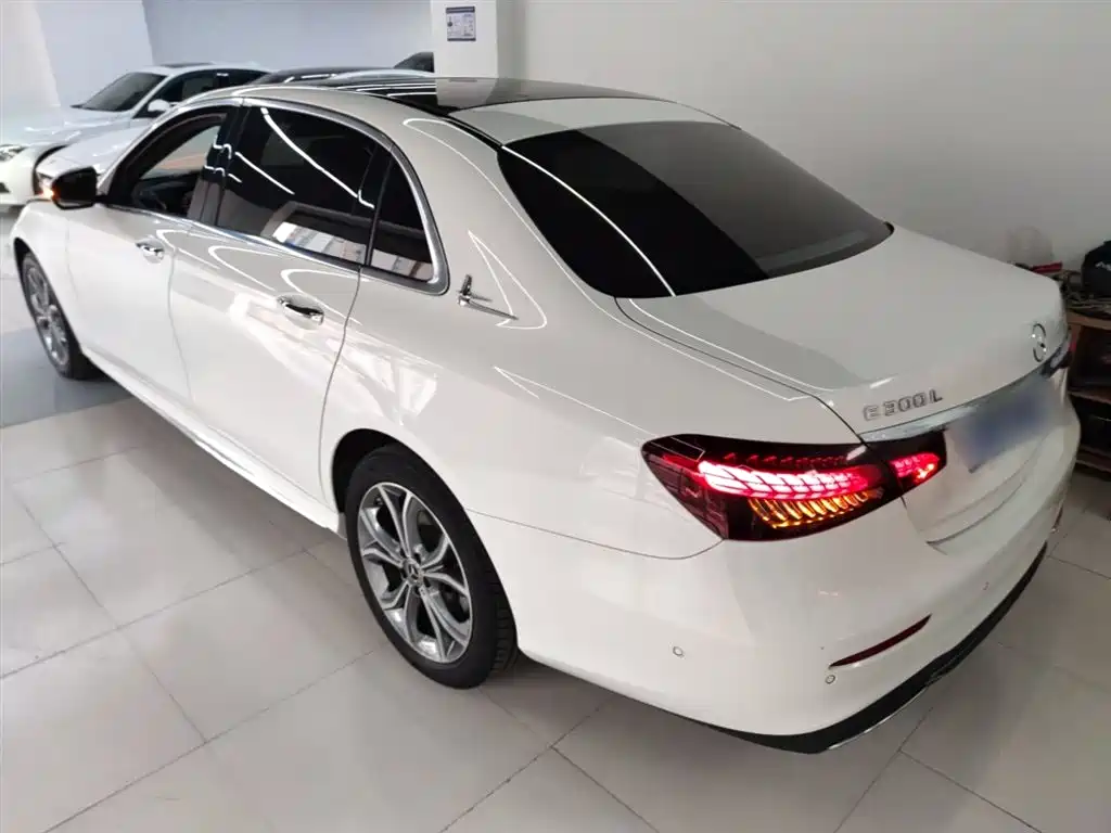 Mercedes-Benz E-Class 2022 facelift three E 300 L sporty and fashionable купить на сайте DeffCars