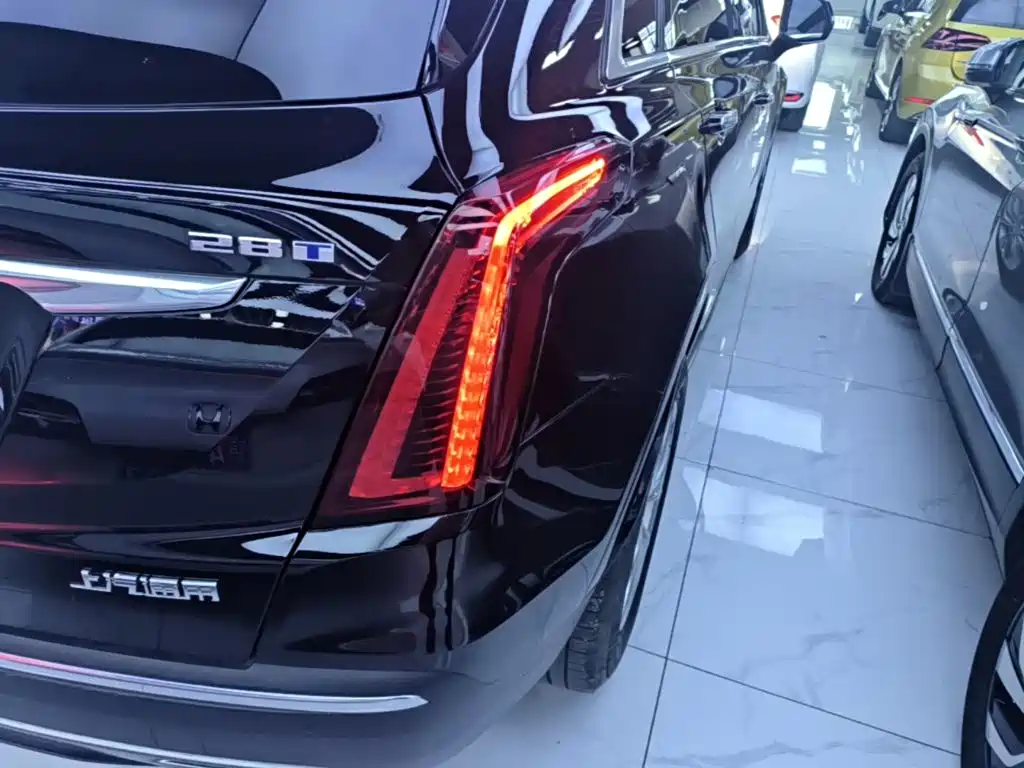 Cadillac XT5 2024 2.0T two-wheel drive fashion model купить на сайте DeffCars