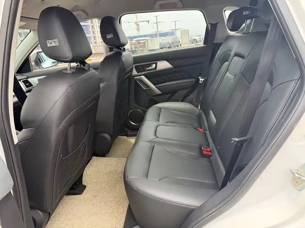 Haval H2 2015 1.5T automatic two-wheel drive elite version купить на сайте DeffCars