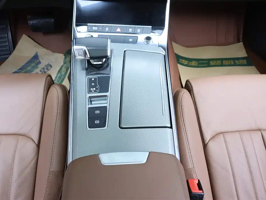 Audi A6L 2022 45 TFSI Premium Elegant Model купить на сайте DeffCars