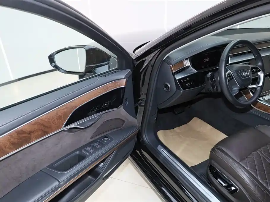 Audi A8 2023 A8L 50 TFSI quattro exclusive model купить на сайте DeffCars