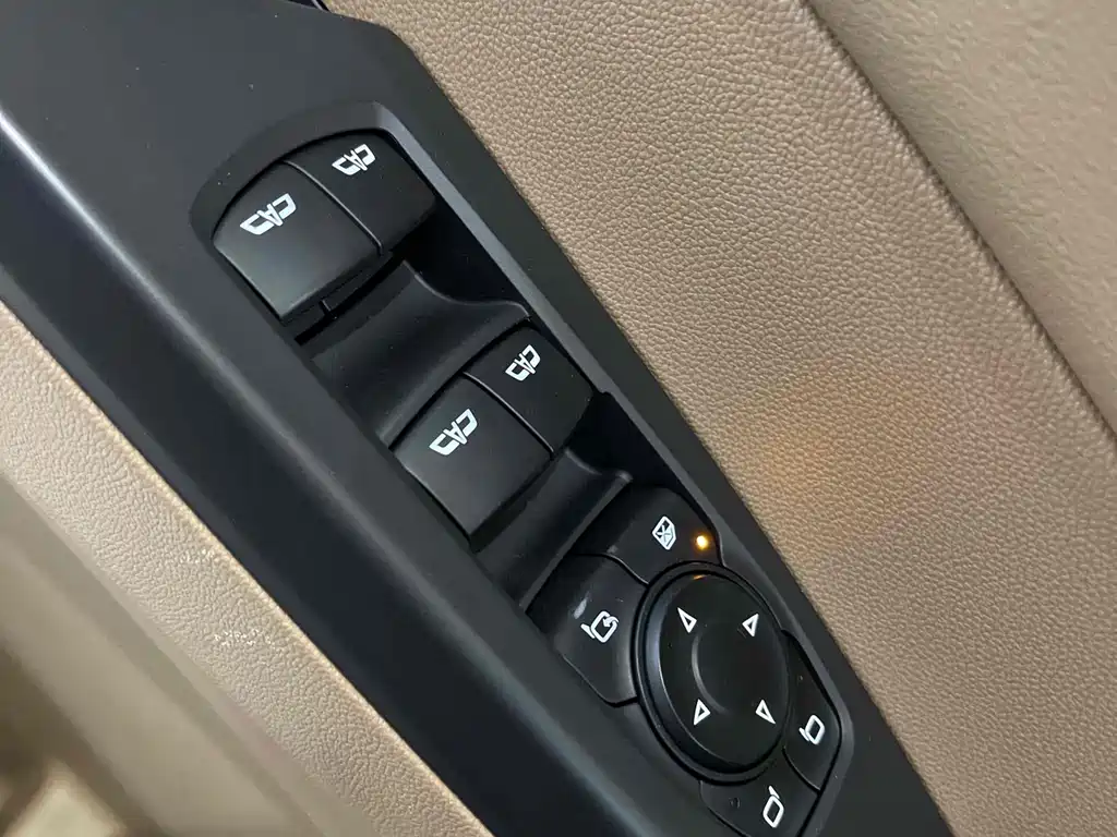 Buick GL8 2018 ES 28T luxury model National VI купить на сайте DeffCars