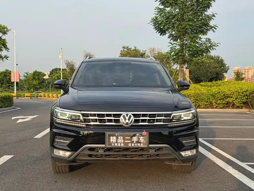 Tiguan L 2018 330TSI automatic two-wheel drive flagship version купить на сайте DeffCars