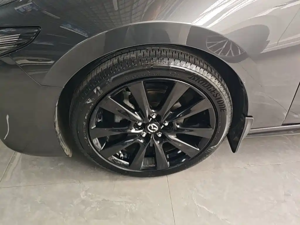 Mazda3 Angkesela 2023 2.0L Automatic Premium Edition купить на сайте DeffCars