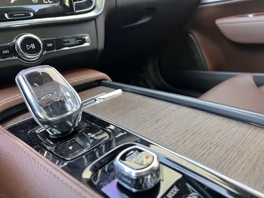 Volvo S90 2021 B5 Zhiyuan Luxury Edition купить на сайте DeffCars