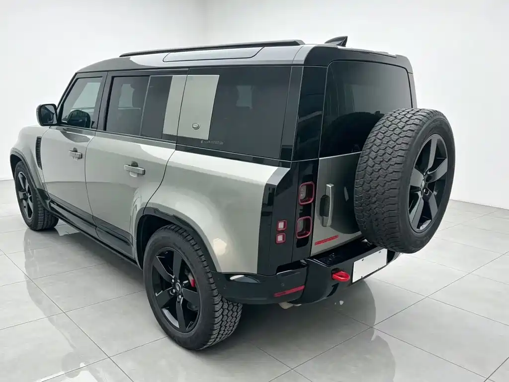 Land Rover Defender 2024 110 3.0T P400 X-DYNAMIC HSE купить на сайте DeffCars
