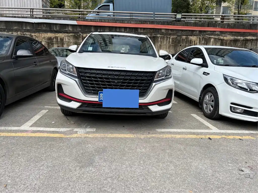 Fengguang 500 2022 model 1.5L CVT enjoyment type купить на сайте DeffCars