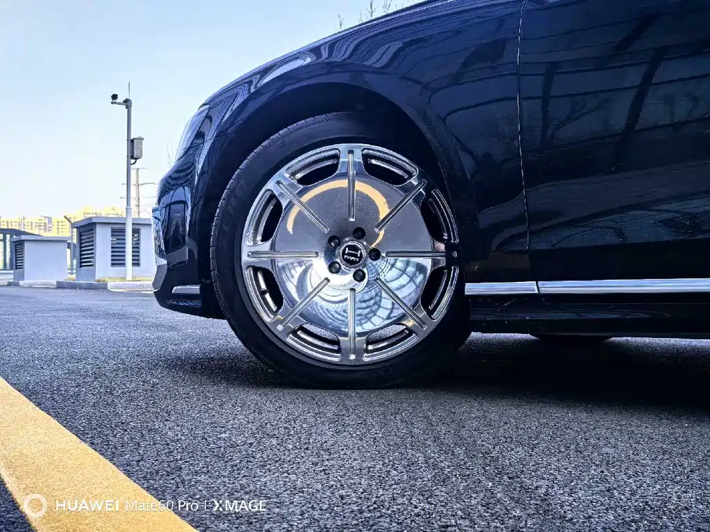 Audi A8 2024 A8L 55 TFSI quattro flagship model купить на сайте DeffCars