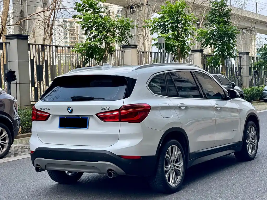 BMW X1 2018 sDrive20Li Leading Model купить на сайте DeffCars