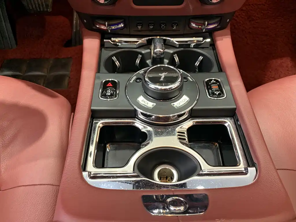 Ghost 2014 6.6T Standard Edition купить на сайте DeffCars