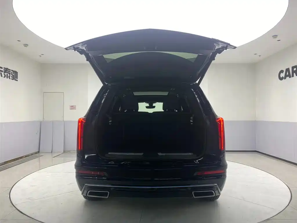 Cadillac XT6 2021 2.0T seven-seat two-wheel drive stylish model купить на сайте DeffCars