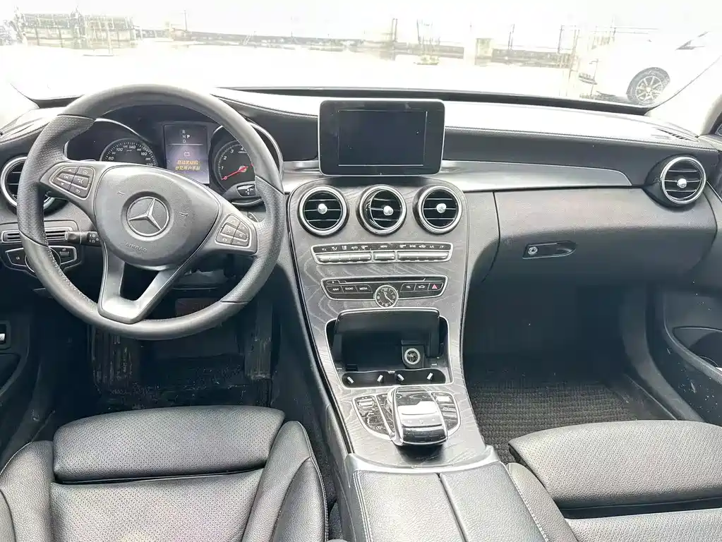 Mercedes-Benz C-Class 2018 C 180 L Fashionable Sports Edition купить на сайте DeffCars