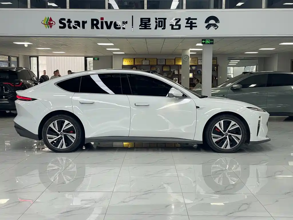 NiO ET5 2022 75kWh купить на сайте DeffCars