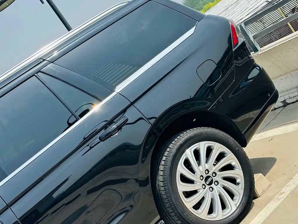 Navigator 2025 3.5T President Edition купить на сайте DeffCars