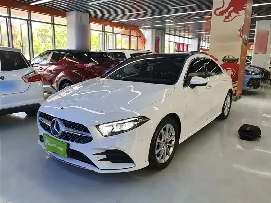Mercedes-Benz A-Class 2022 A 200 L Sports Sedan Dynamic Type купить на сайте DeffCars