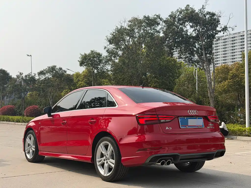 Audi A3 2019 Limousine 35 TFSI Fashion Type National VI купить на сайте DeffCars