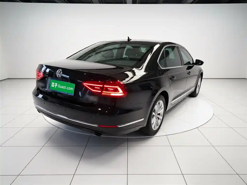 Passat 2017 330TSI DSG Premium Edition купить на сайте DeffCars