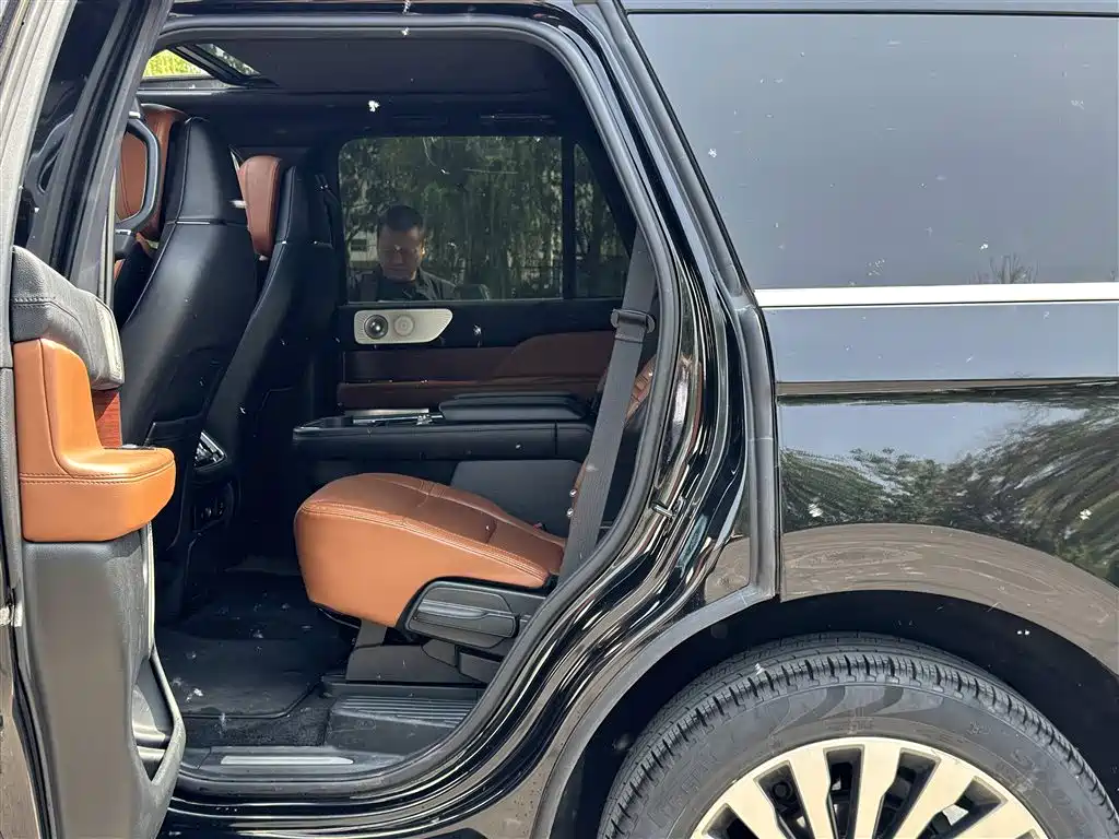 Navigator 2020 3.5T Honor Edition купить на сайте DeffCars