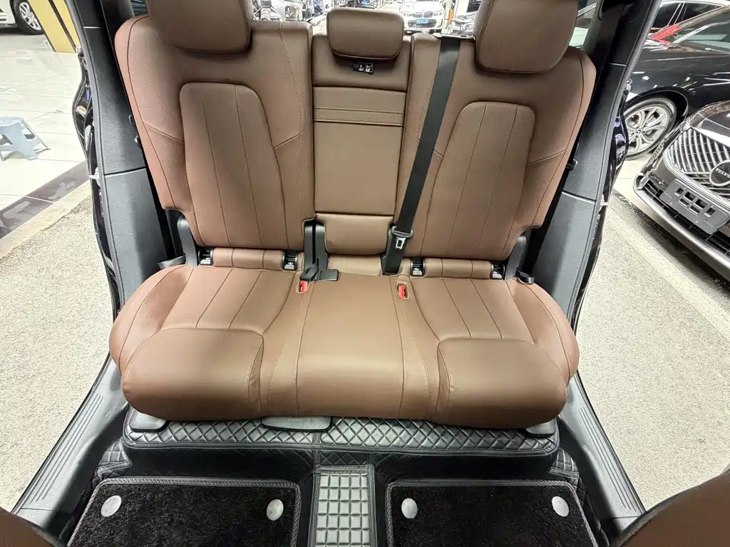 Mercedes-Benz GLB 2024 facelift GLB 220 dynamic version купить на сайте DeffCars