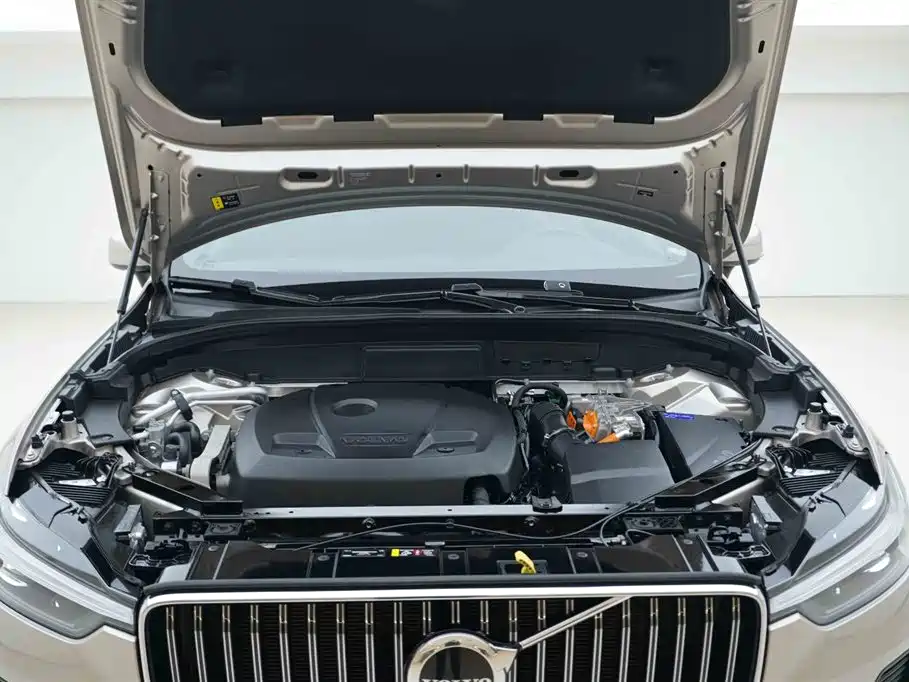 Volvo XC60 plug-in hybrid 2024 T8 plug-in hybrid long-range four-wheel drive Zhiyuan luxury version купить на сайте DeffCars