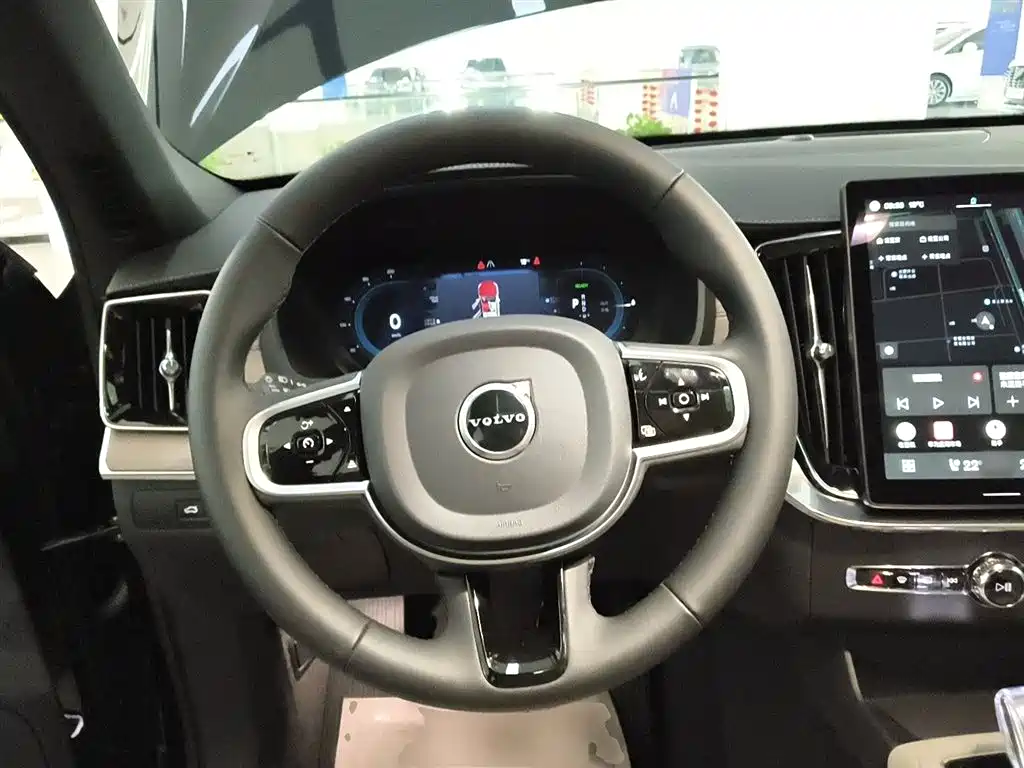Volvo XC90 plug-in hybrid 2025 facelift T8 Zhiyuan luxury version 7 seats купить на сайте DeffCars