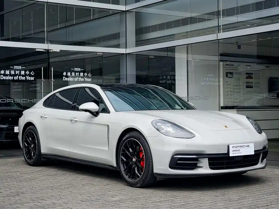 Panamera 2017 Panamera Executive Extended Edition 3.0T купить на сайте DeffCars