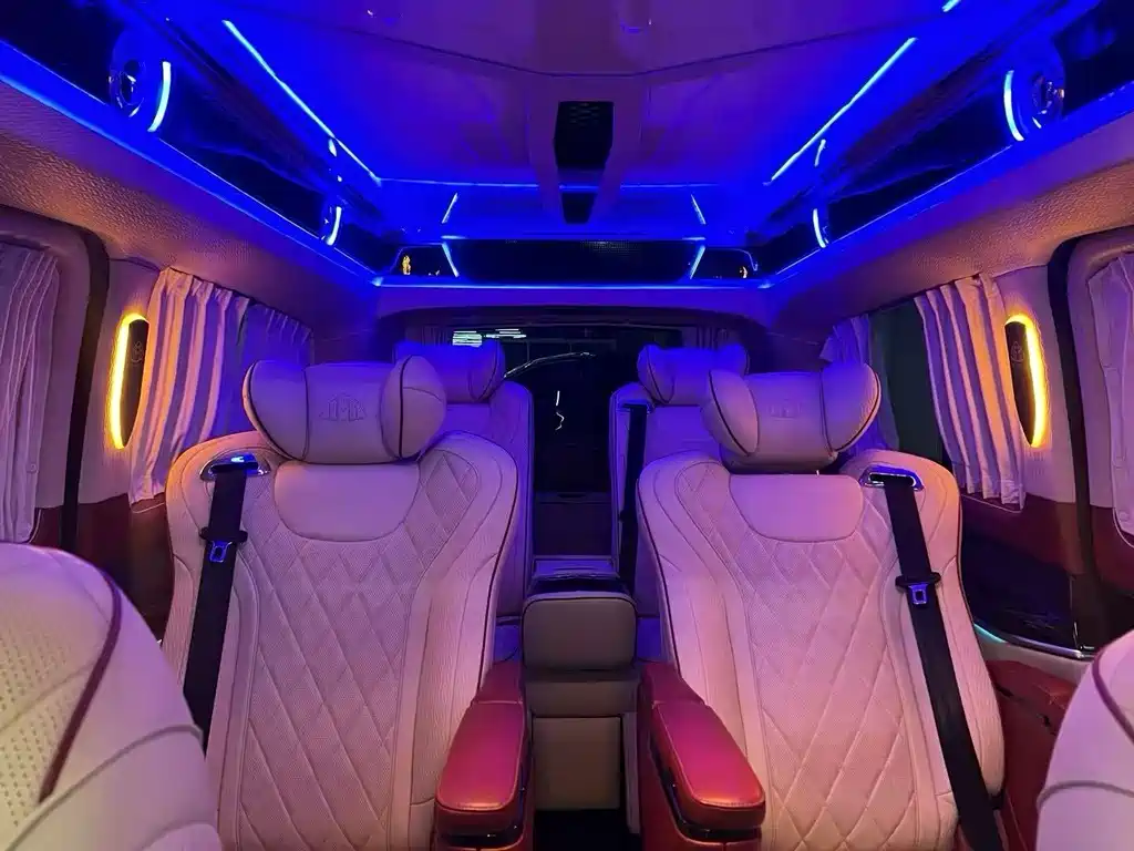 Mercedes-Benz V-Class 2022 V 260 L Long Wheelbase Luxury Edition купить на сайте DeffCars