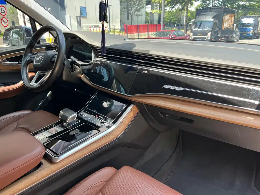 Audi Q7 2022 55 TFSI quattro S line premium model купить на сайте DeffCars