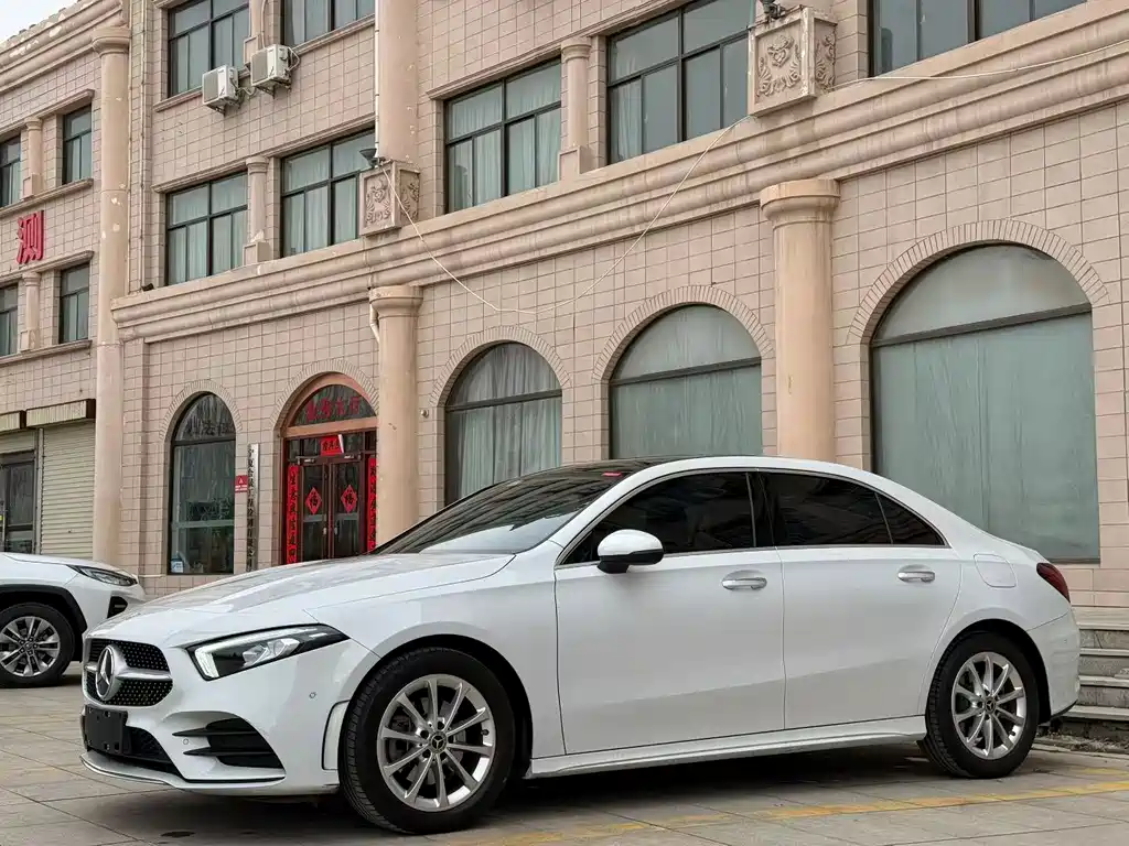 Mercedes-Benz A-Class 2021 A 200 L Sports Sedan Fashionable купить на сайте DeffCars