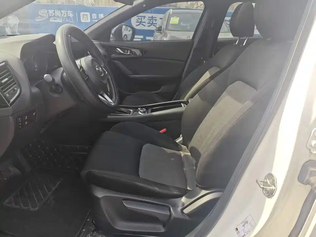 Mazda CX-4 2021 2.0L automatic two-wheel drive Blue Sky Vitality Edition купить на сайте DeffCars