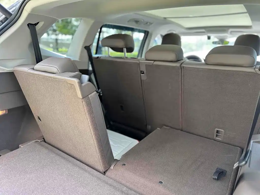 Tiguan L 2021 380TSI automatic four-wheel drive R-Line flagship version 7 seats купить на сайте DeffCars