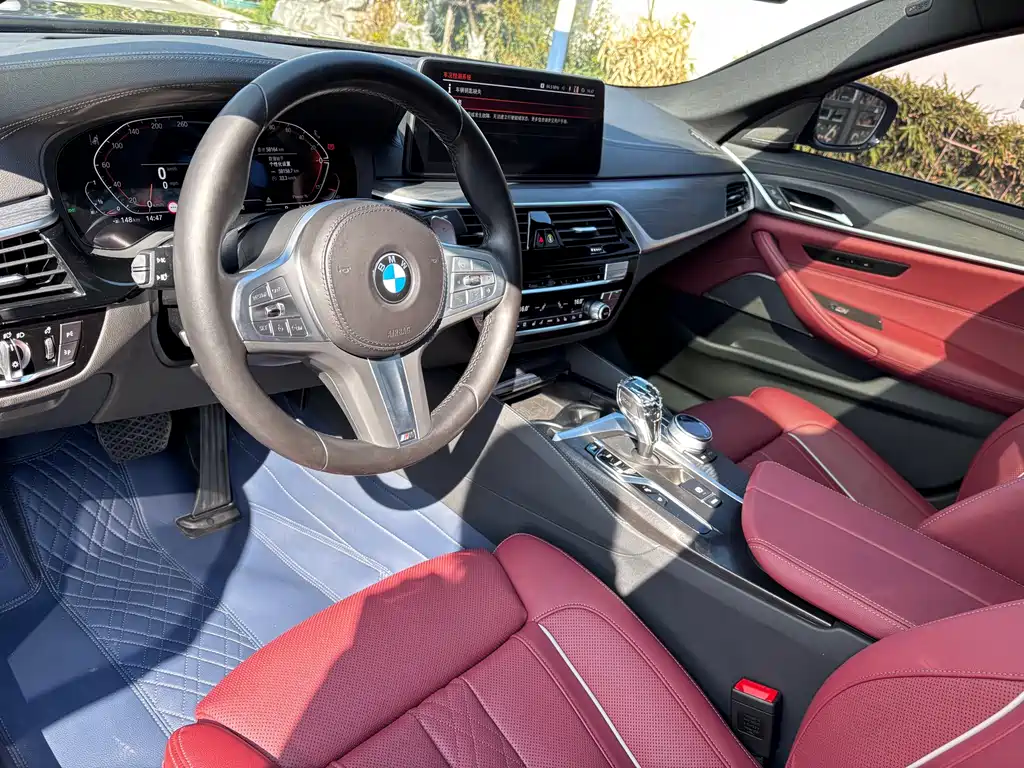 BMW 5 Series 2023 facelift 530Li exclusive M sports package купить на сайте DeffCars